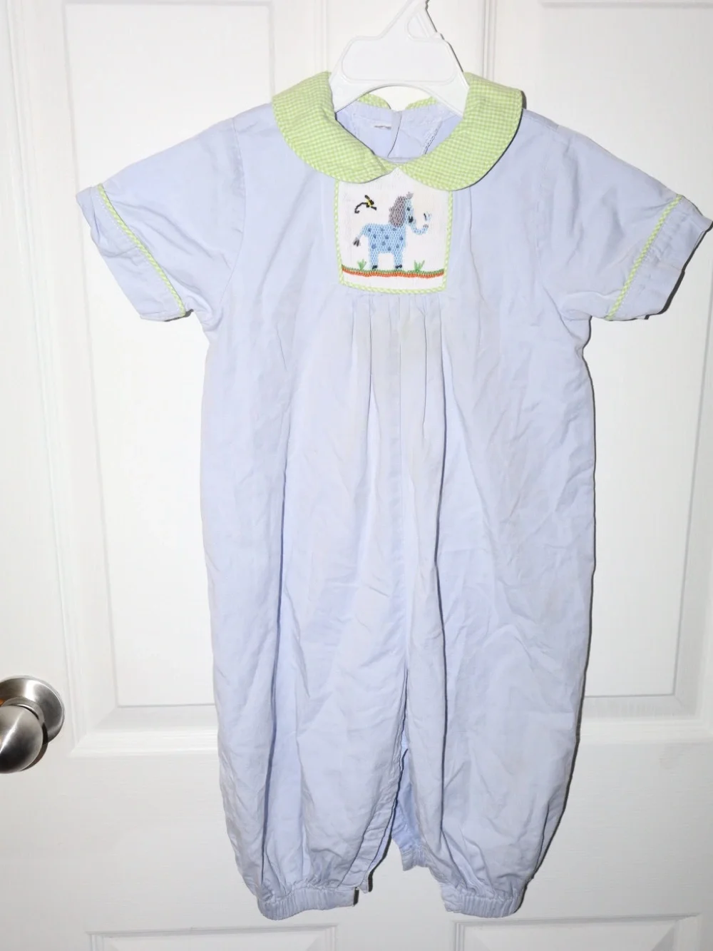 Smocked - Picture 1 of 4